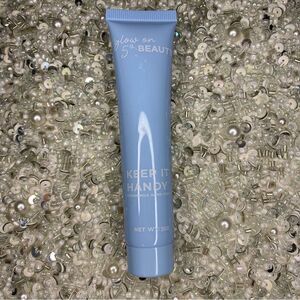GLOW on 5th Beauty - Keep It Handy